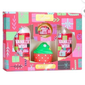 NWT BFF Love Vanilla Wish 4 Piece Spa Holiday Christmas Bath Gift Set